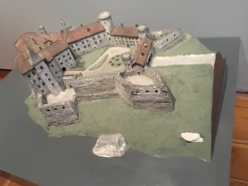 Заглавная фотография к статье Замки Польши. Замок Пескова Скала (Pieskowa Skała)