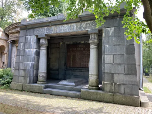 Склеп Юлиуса Шоттлендера