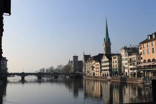 Заглавная фотография к статье Цюрих